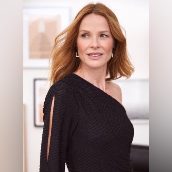 Brand new LAURA evening dress - Picture 2 of 5